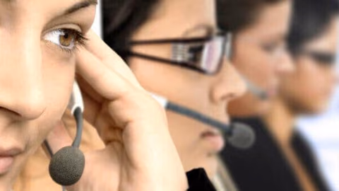 16 vital call center metrics