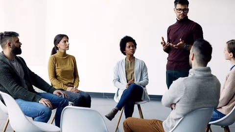 slack vs zoho connect communication comparison